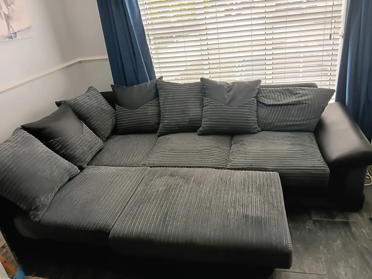 Right side L shaped couch with foot stool. - Image 1