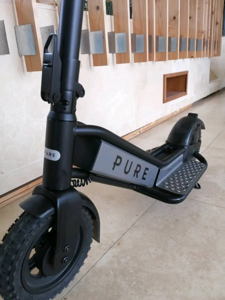 PURE Escape Pro electric scooter - Image 1