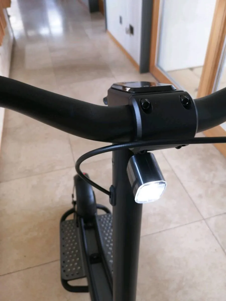 PURE Escape Pro electric scooter - Image 3