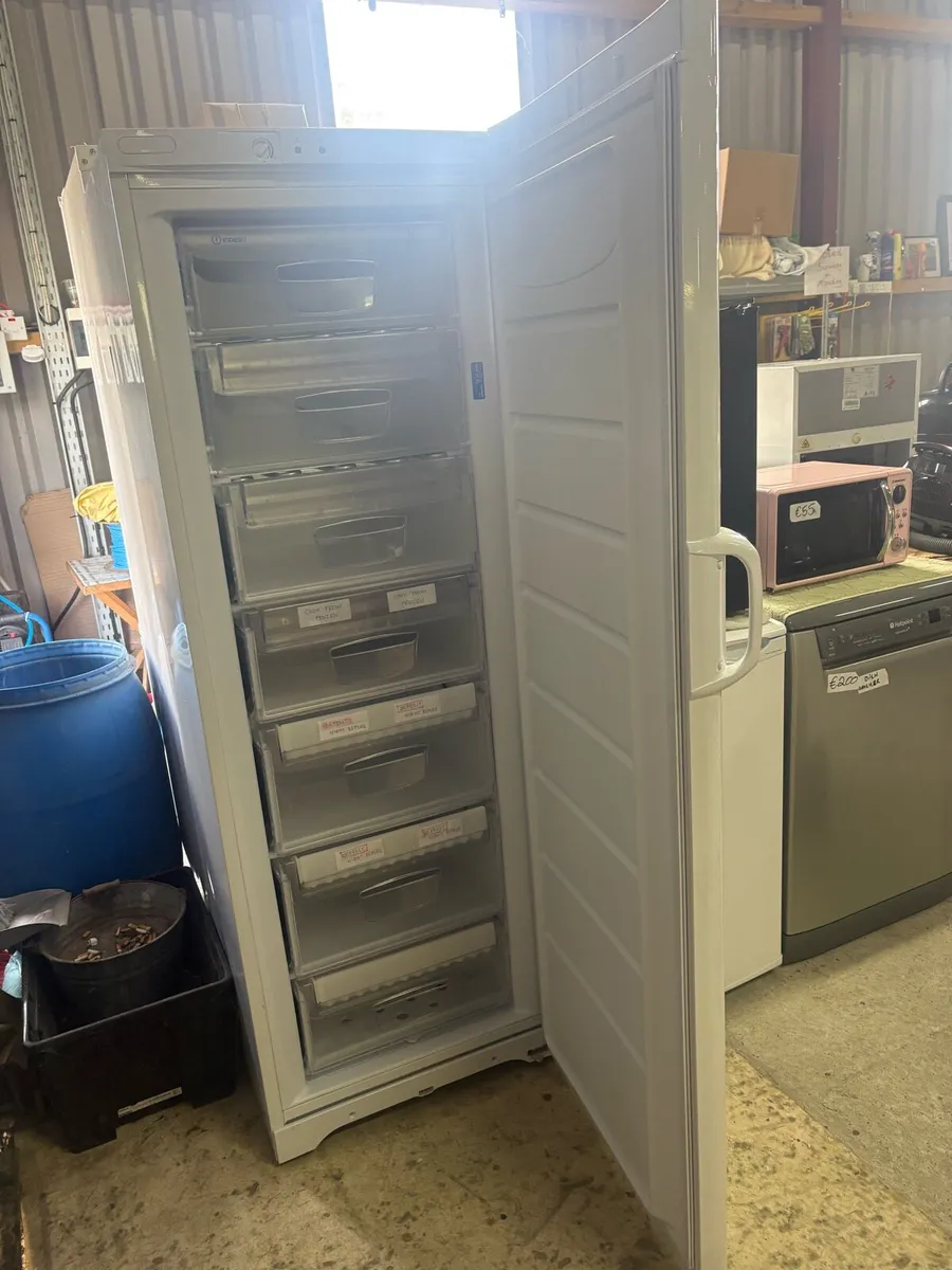 Indesit full freezer - Image 2
