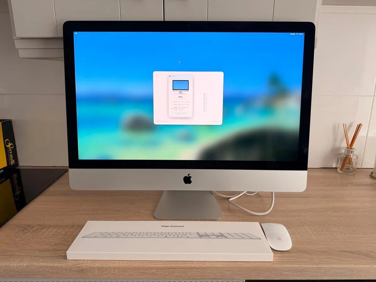 Apple iMac - 27 inch - 2020 - 16GB RAM - Image 1