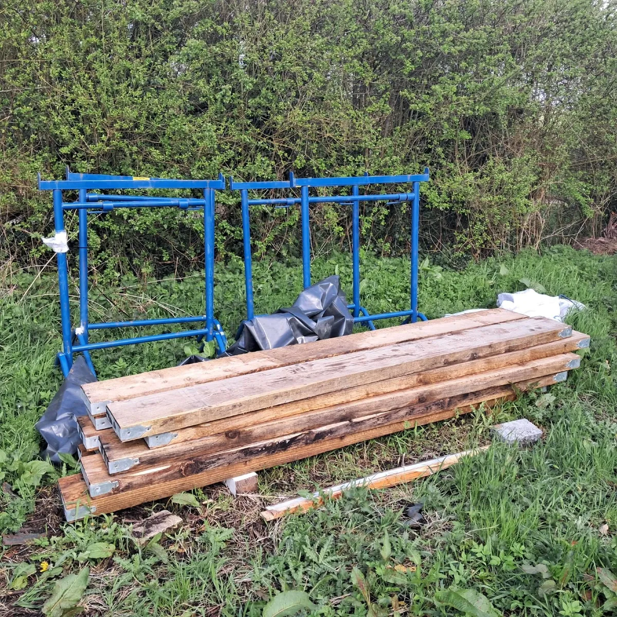 Builders Steel Trestle and Scaffolding Planks - Image 1
