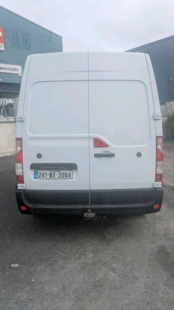 Renault Master van - Image 3