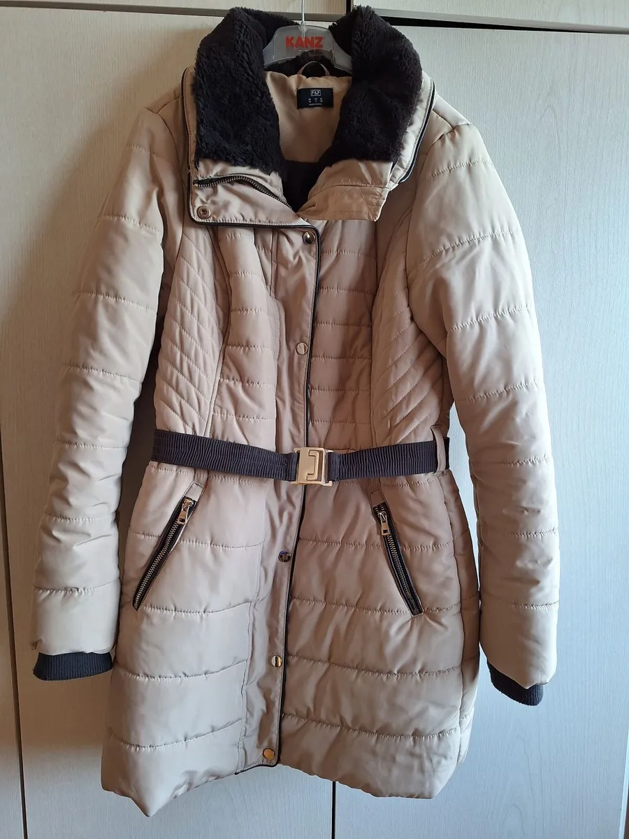 Cream coat size 10 - Image 1