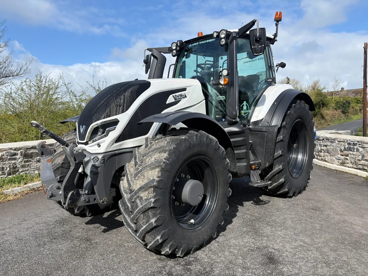 🔥 2022 Valtra T235 Versu – Pristine Condition 🔥 - Image 1