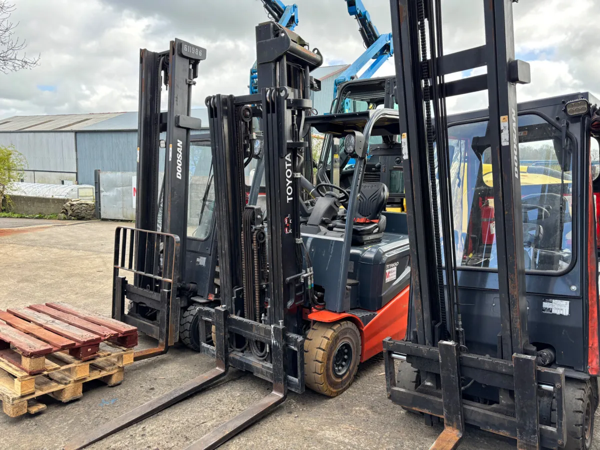 Electric forklifts - Image 4