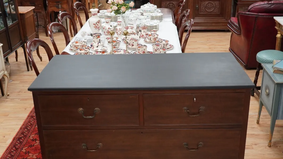 Antique Mahogany Chest of Drawers - Image 4