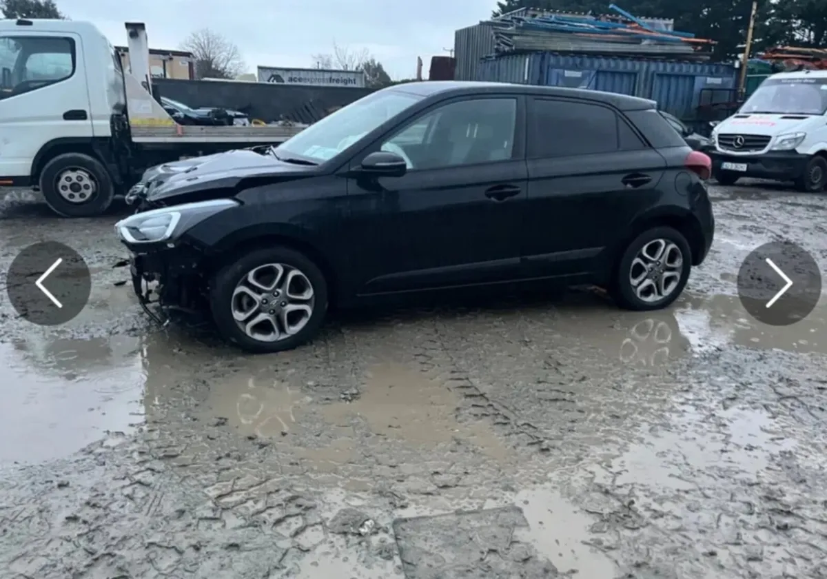 2019 Hyundai i20 Automatic only 16,500 kms - Image 1
