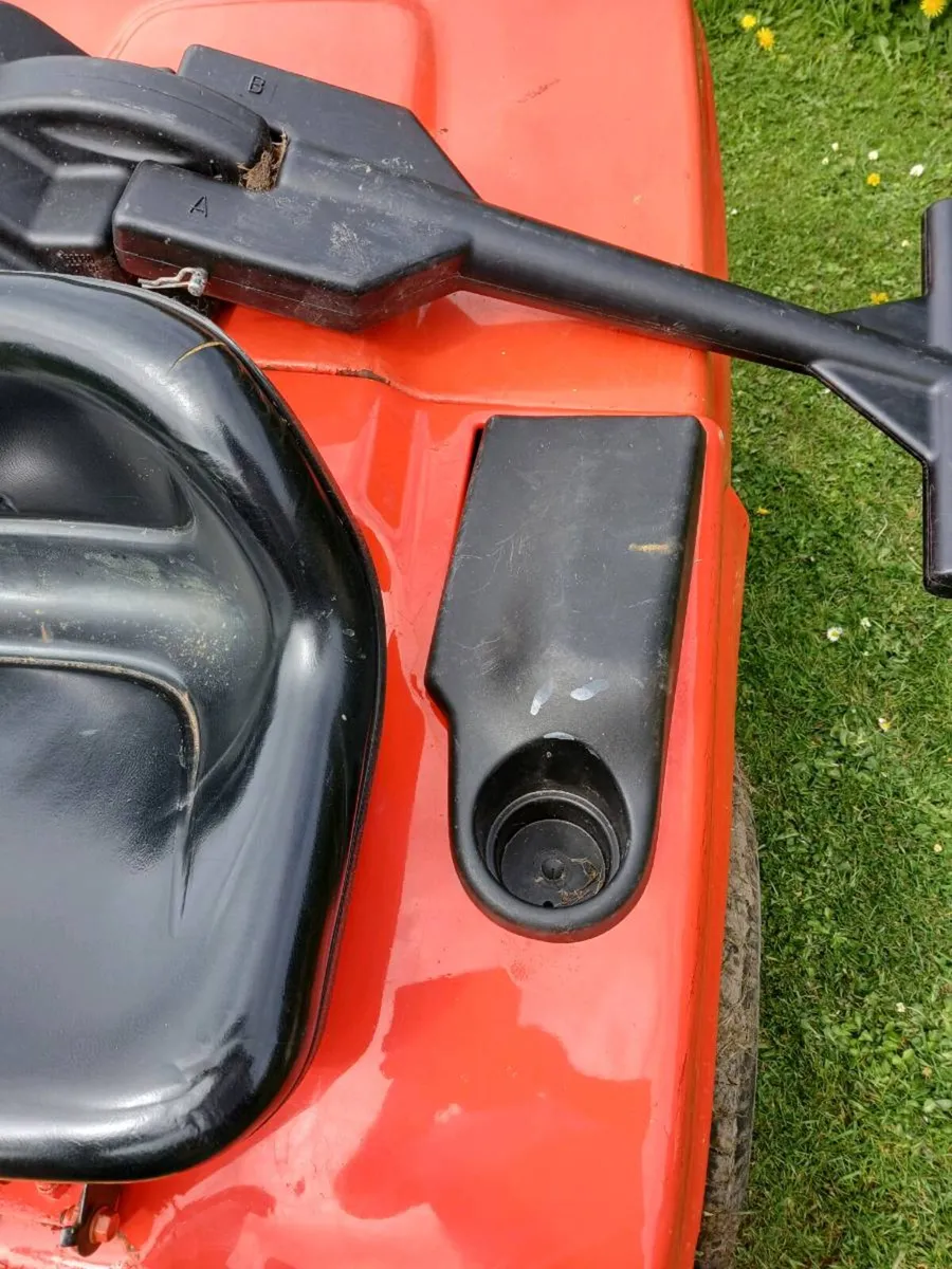 Husqvarna 17hp Kolher engine New deck - Image 2