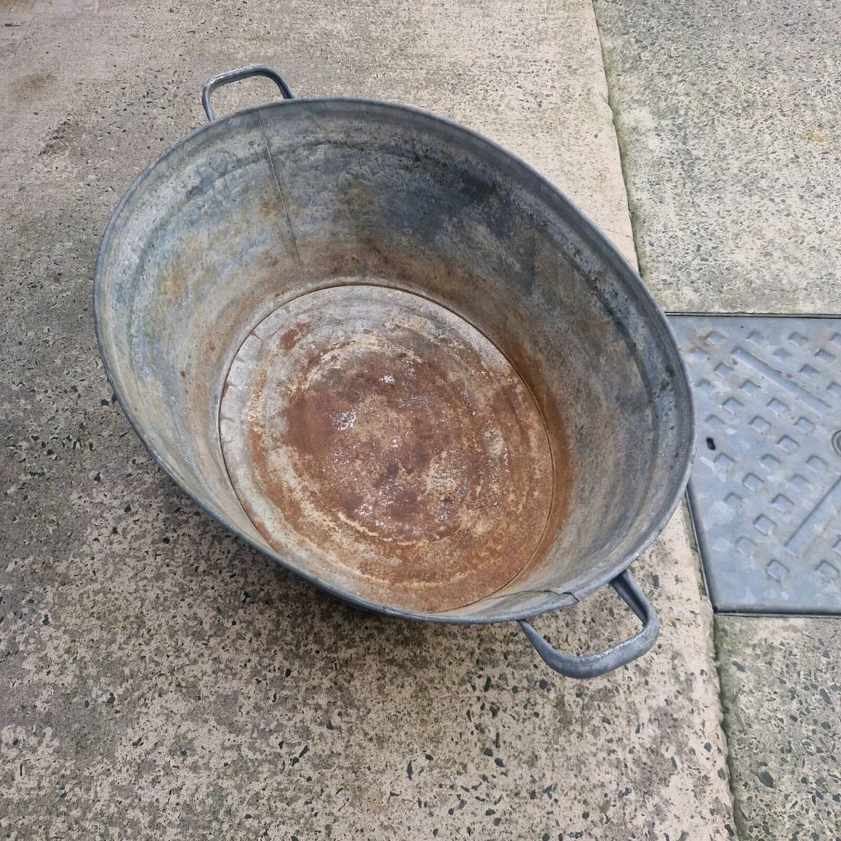 Vintage  wash tub - Image 3