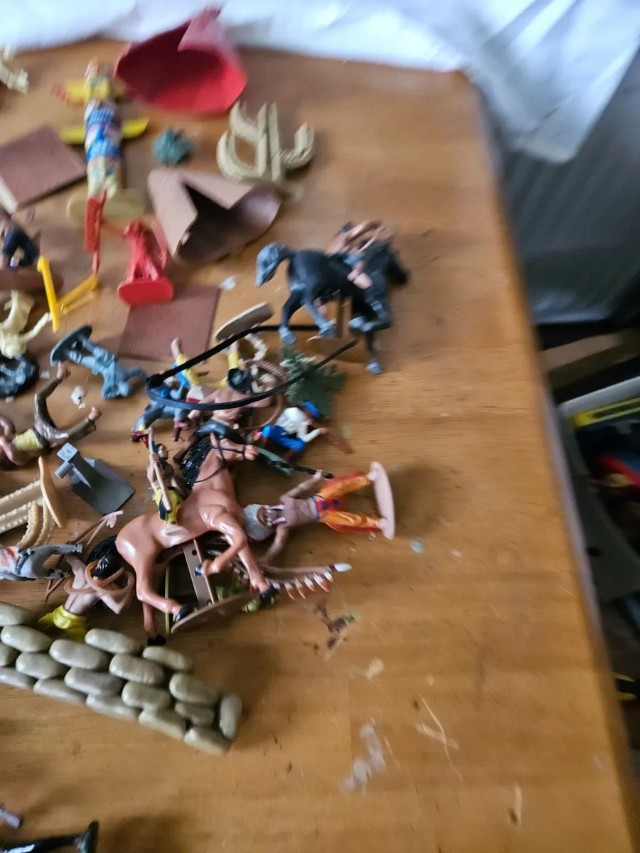 Vintage Britain's Cowboys and Indians - Image 4