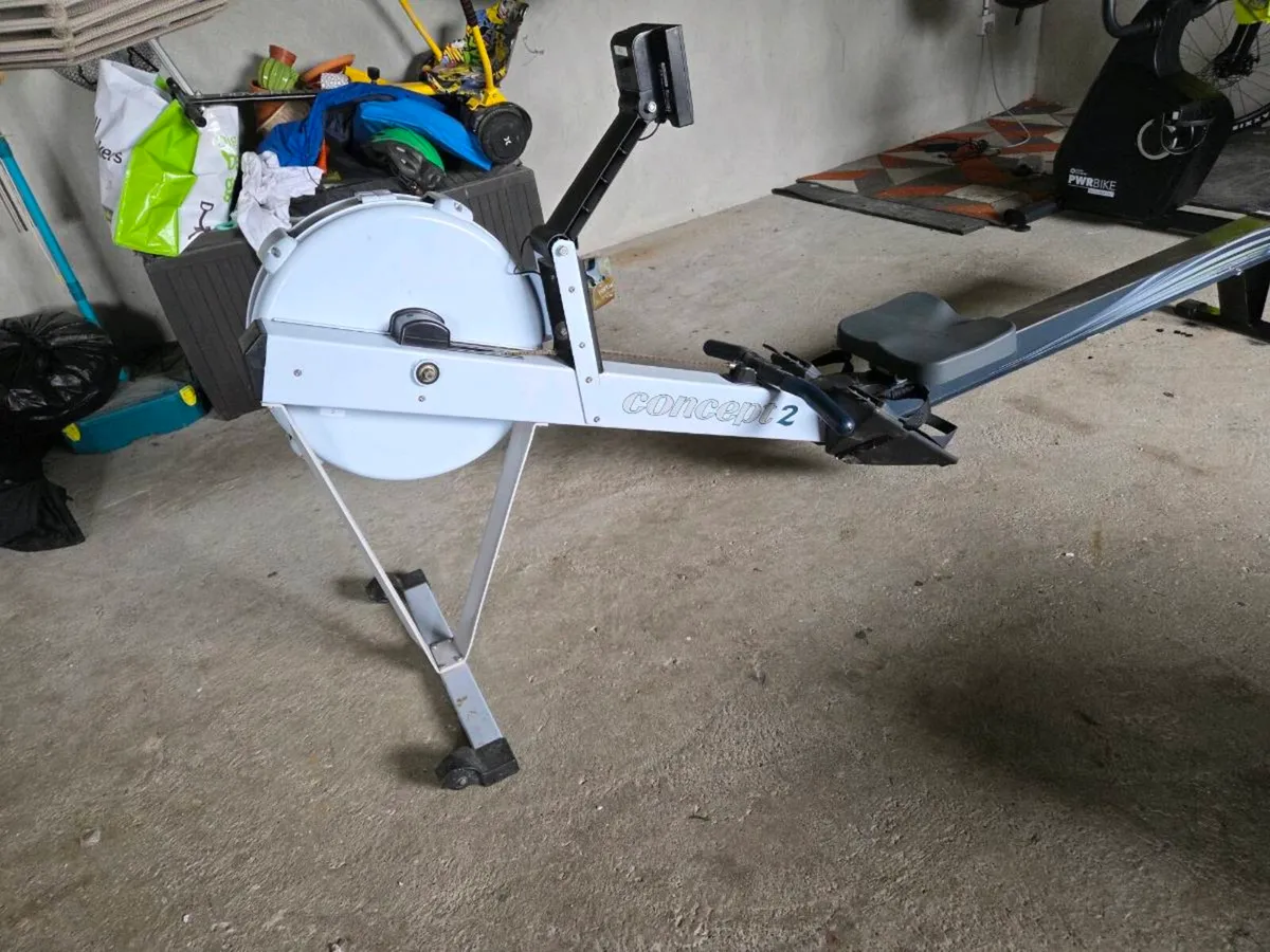 Concept 2 rowing machine - Image 3