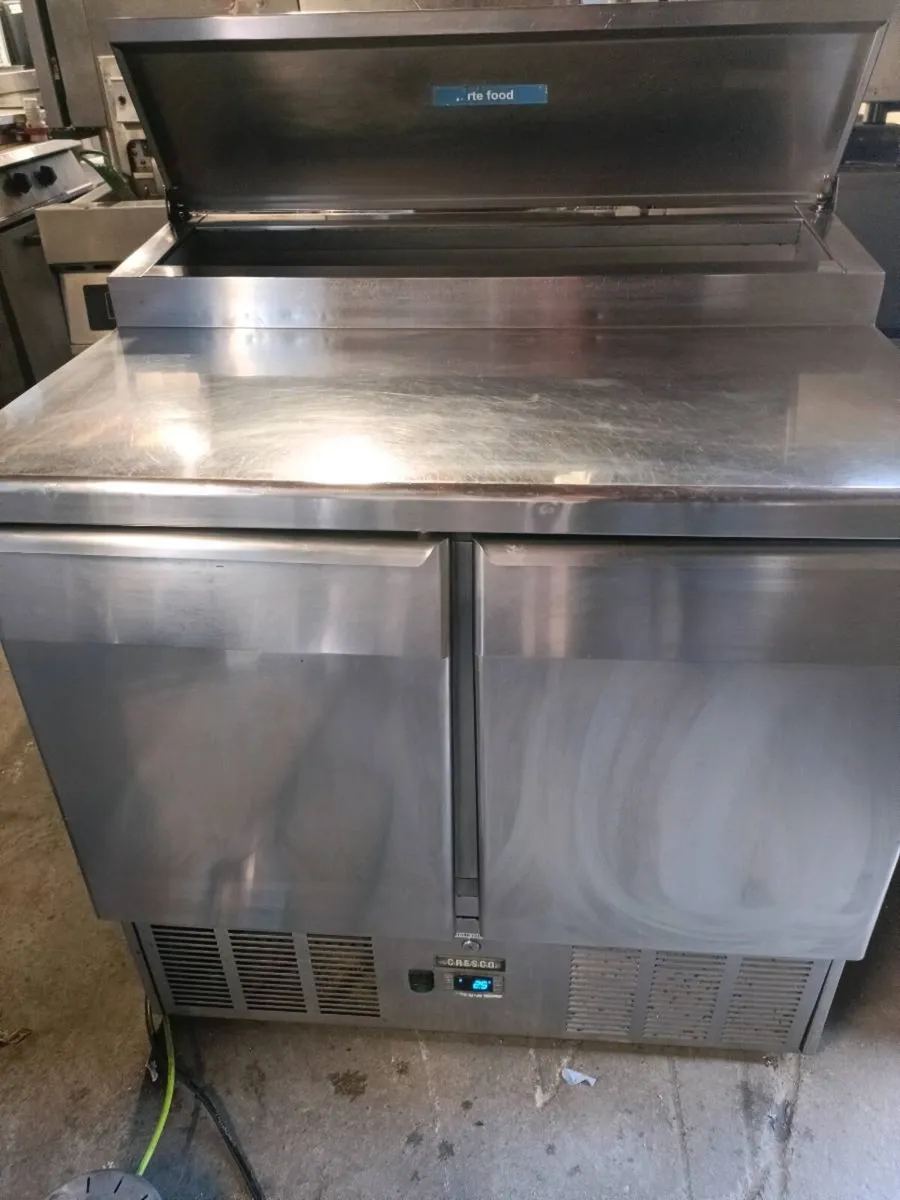 Service fridge - Image 3