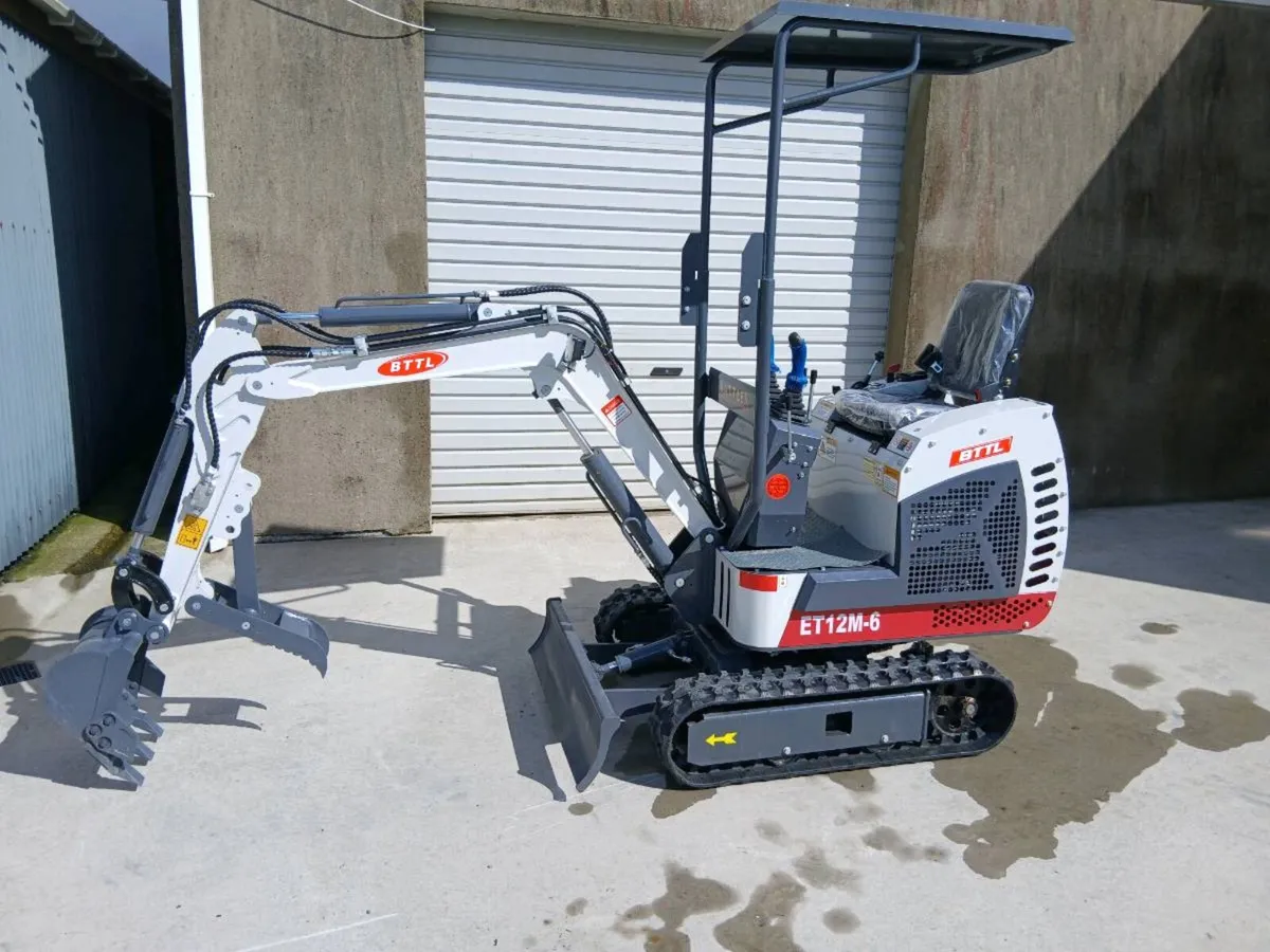 New 1.2 mini digger - Image 1
