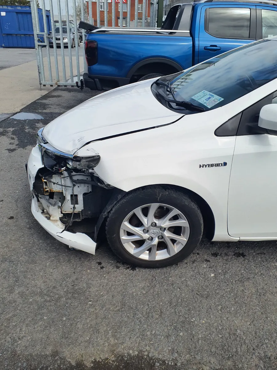 Toyota Auris 2018 hybrid drives perfectly - Image 2