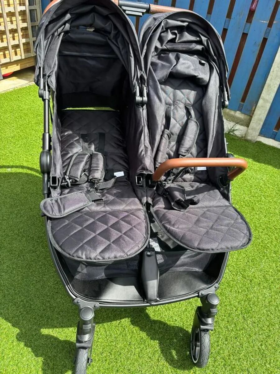 Double buggy - Image 1