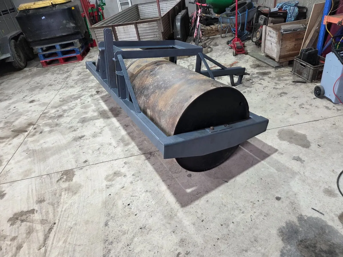 8ft Land Roller - Image 2