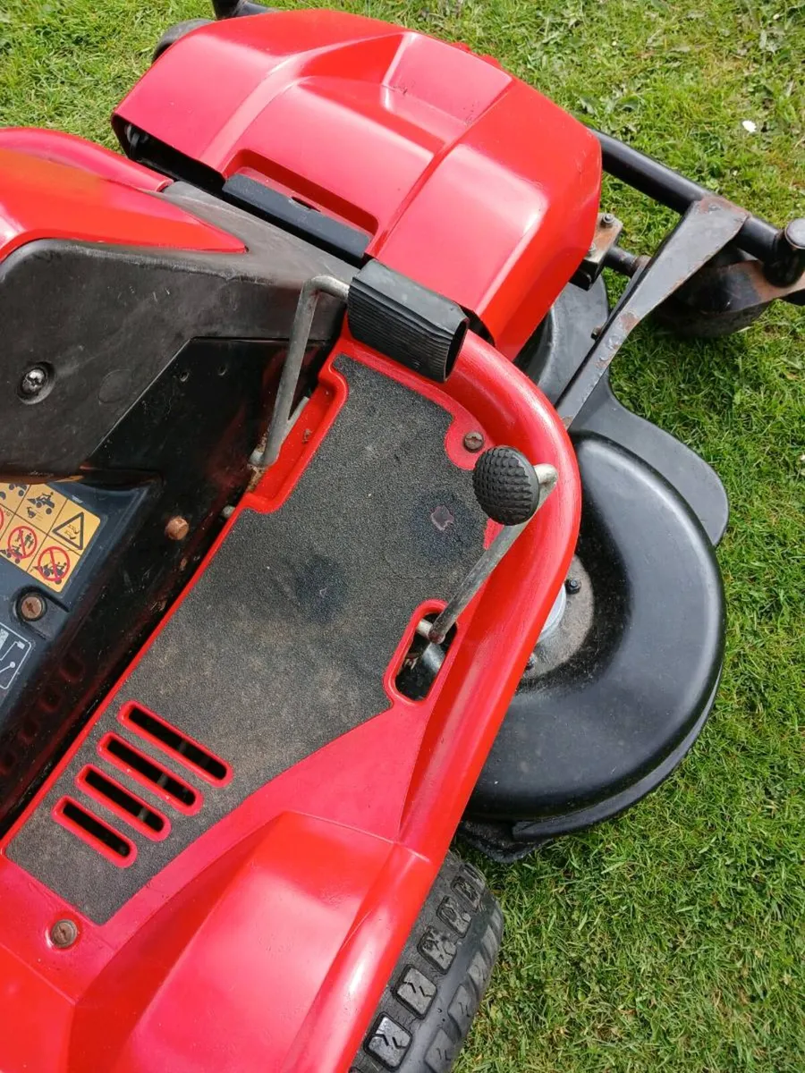 Jonsered front Rider hydrostatic Briggs engine - Image 4