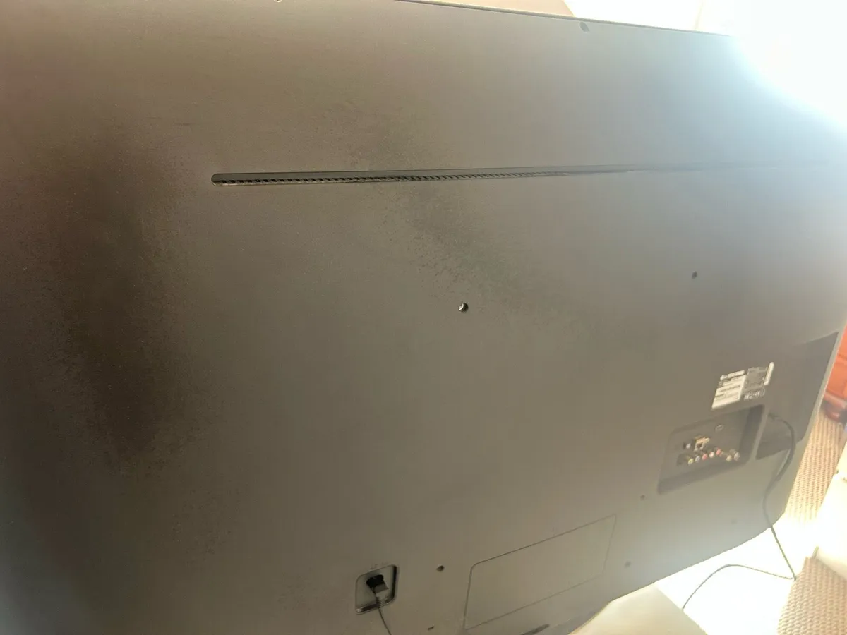 LG Smart TV 50 inch - Image 2