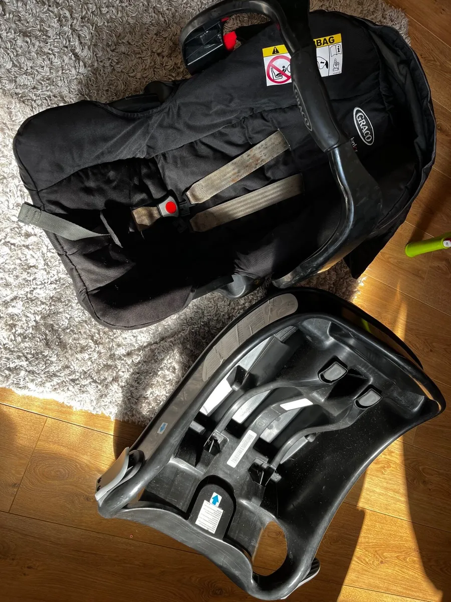 Graco junior car seat - Image 1