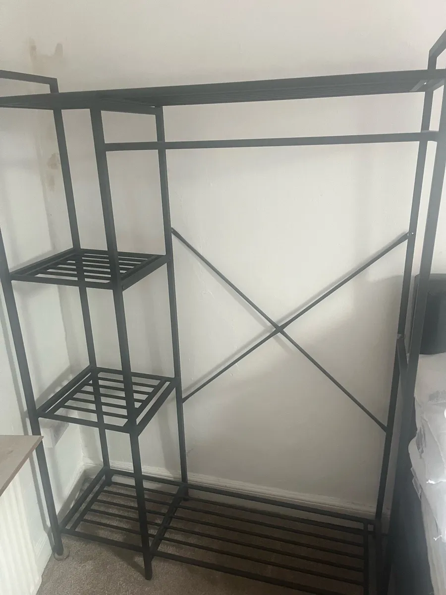 Storage rack