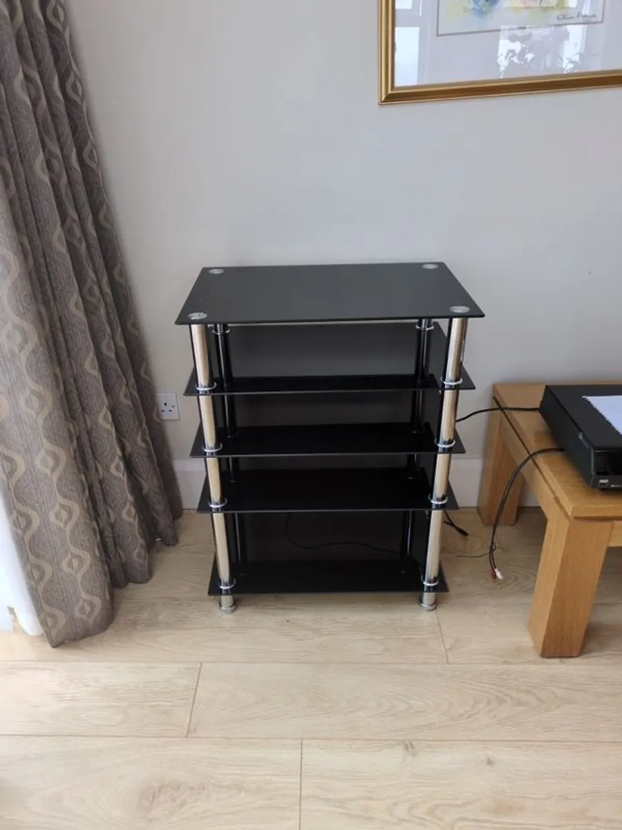 Black Glass Stereo Unit - Image 1