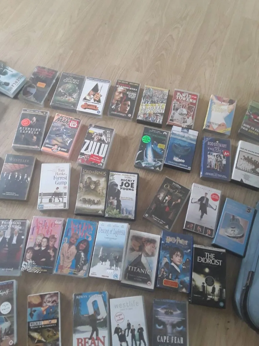 Vhs video tapes loads of  1 euro each - Image 2