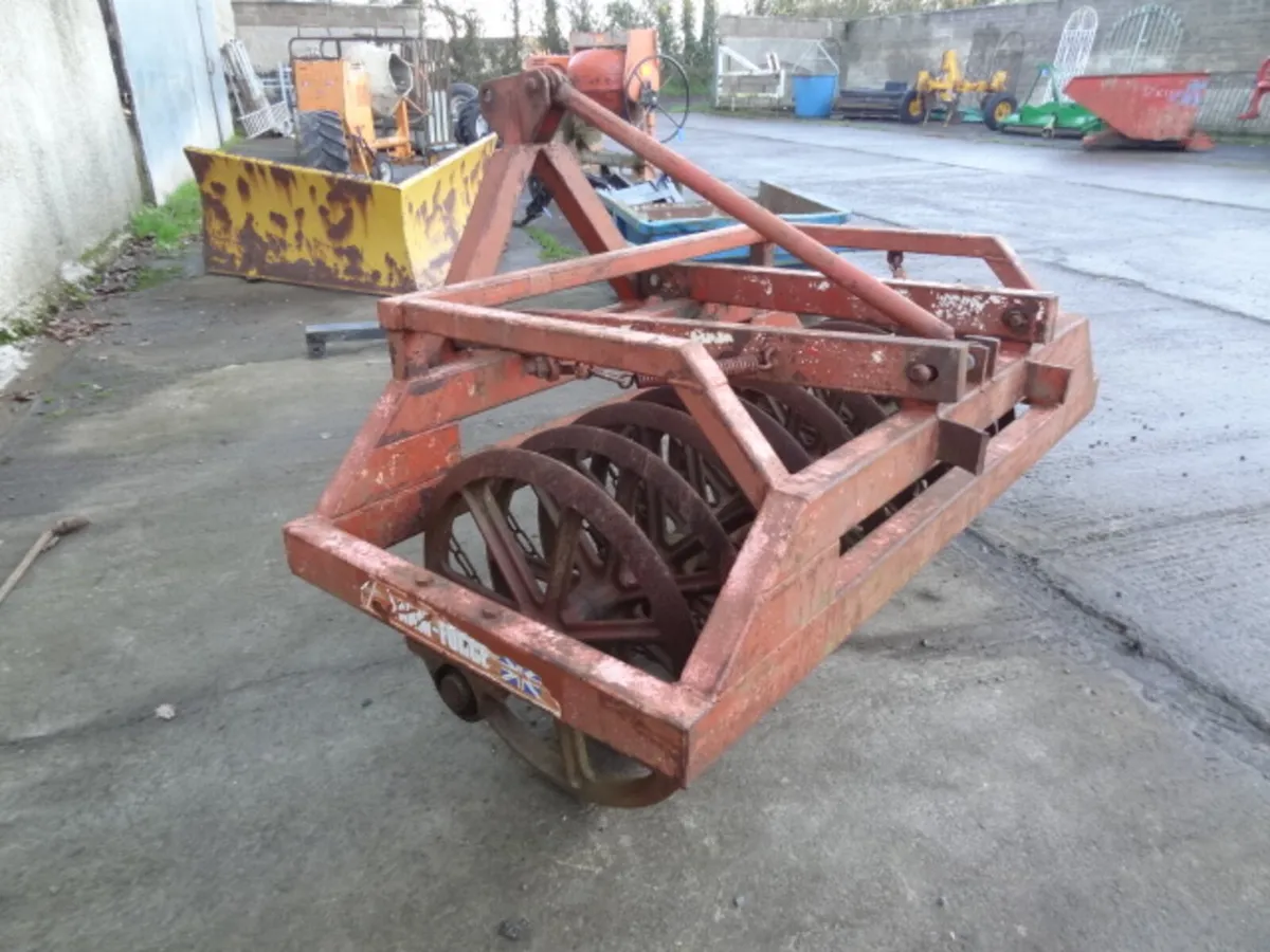 Farmforce 1.5 Metre Ring Press - Image 1