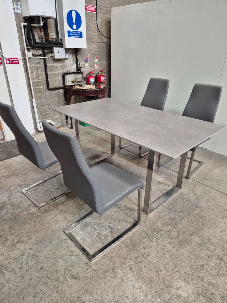 Dining table and chairs - Image 2