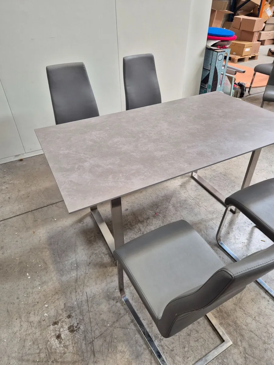 Dining table and chairs - Image 3