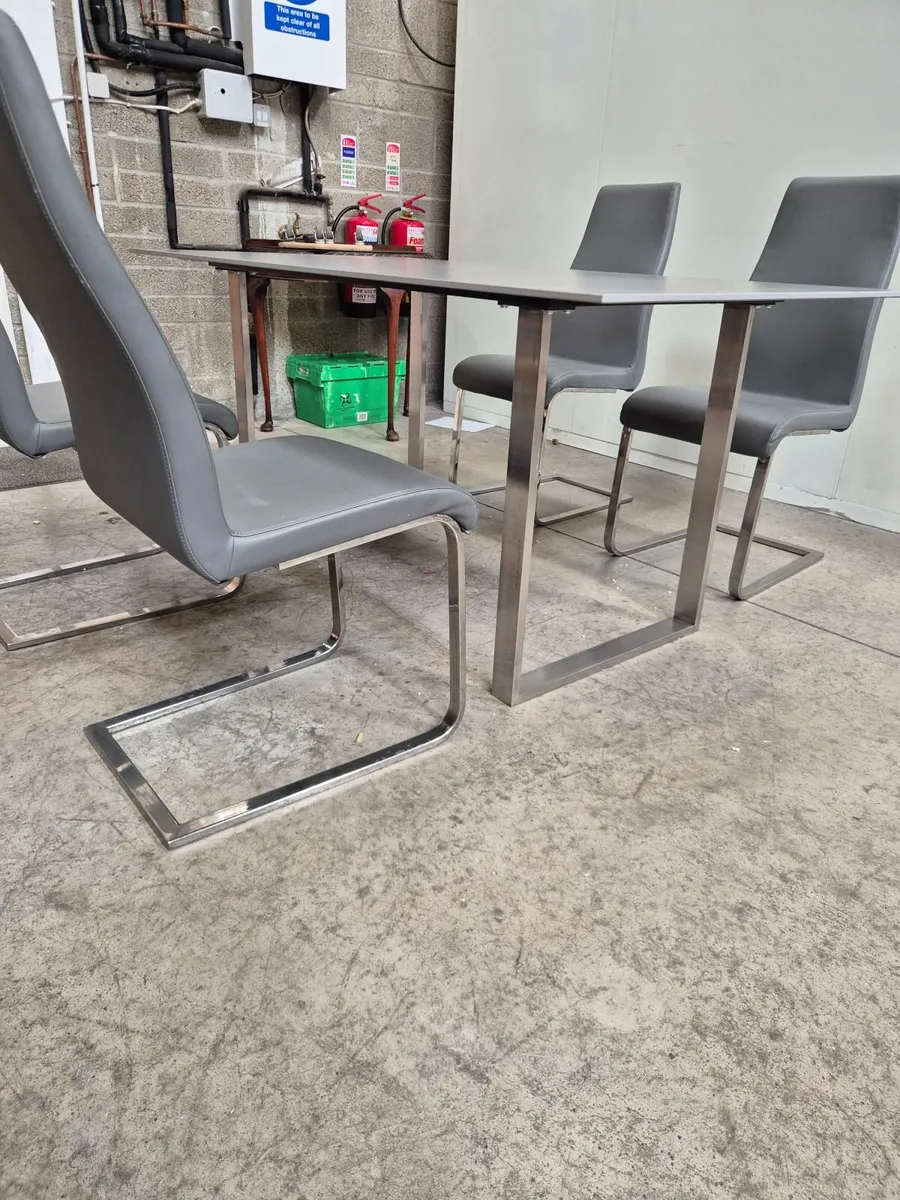 Dining table and chairs - Image 4