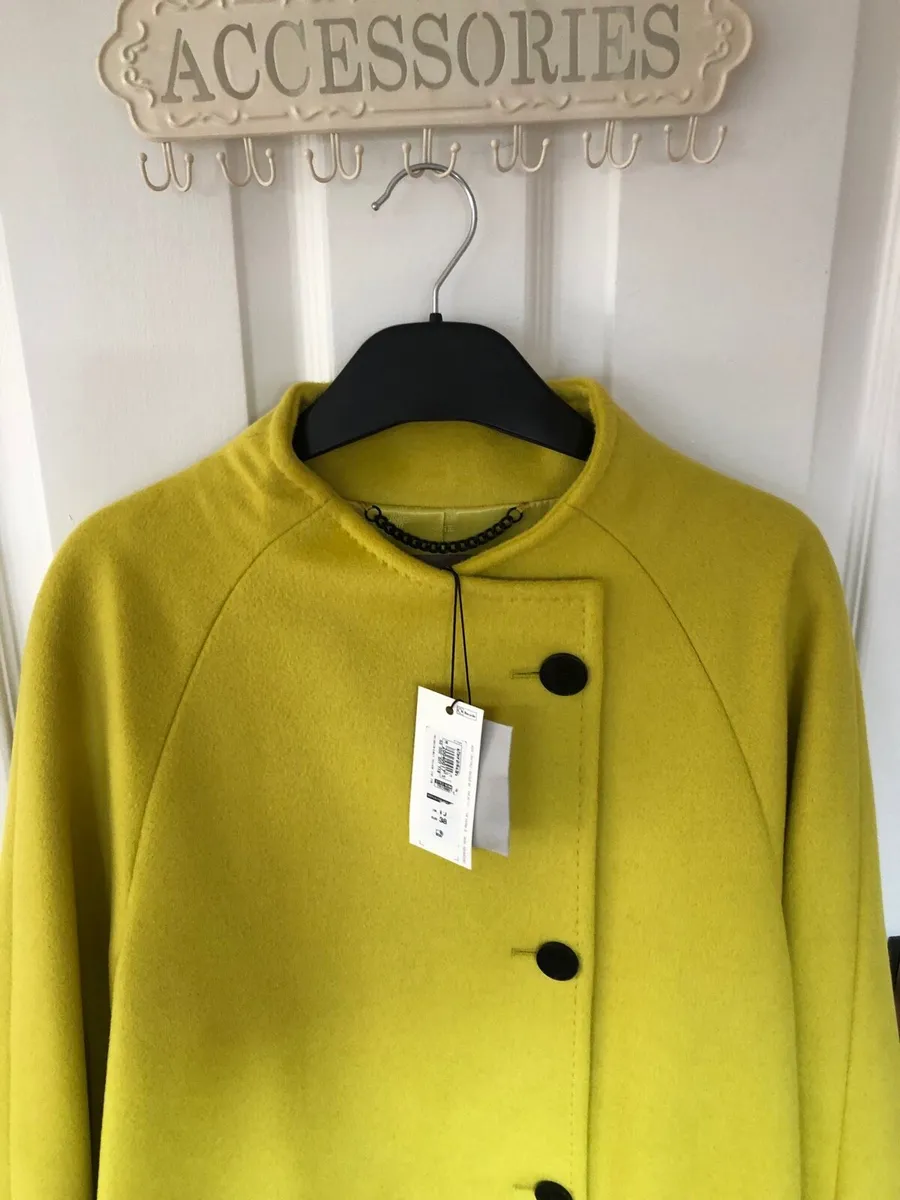 Ladies 3/4 length Wool M&S coat BRAND NEW - Image 1