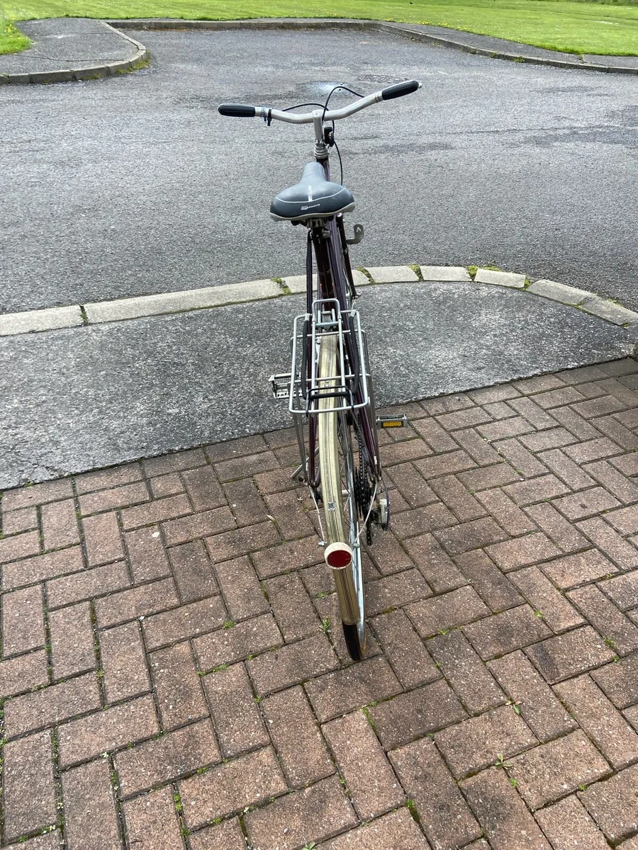 Lady’s. Raleigh. Bicycle - Image 3