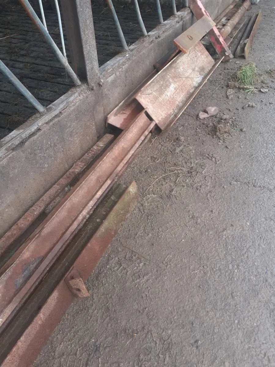 Steel rails - Image 1