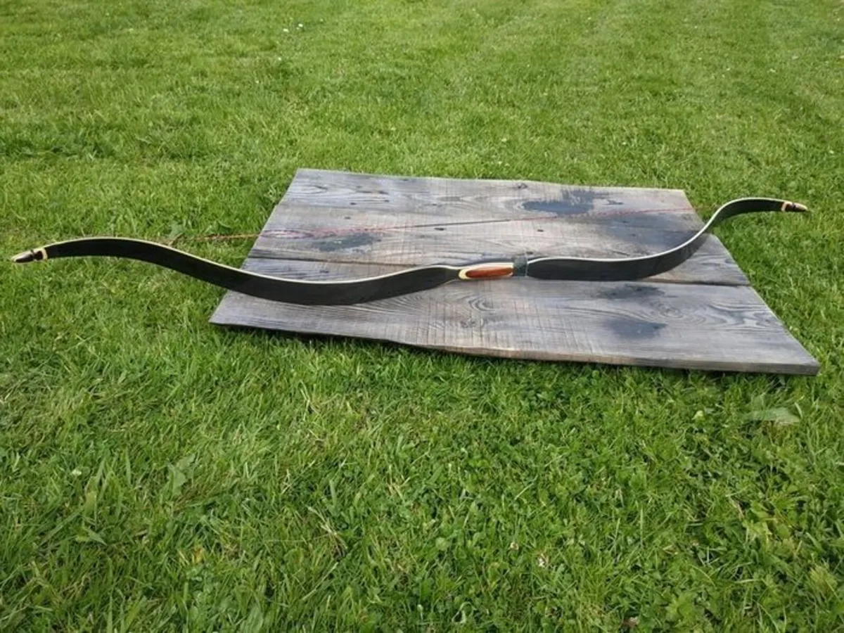 Archery Bow,  Horsebow  (20-30-40 LBS) + 3 arrows - Image 2