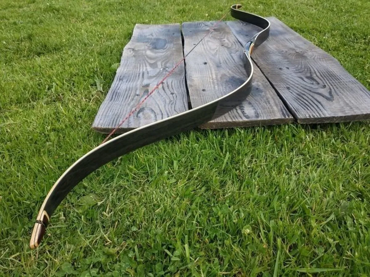 Archery Bow,  Horsebow  (20-30-40 LBS) + 3 arrows - Image 3