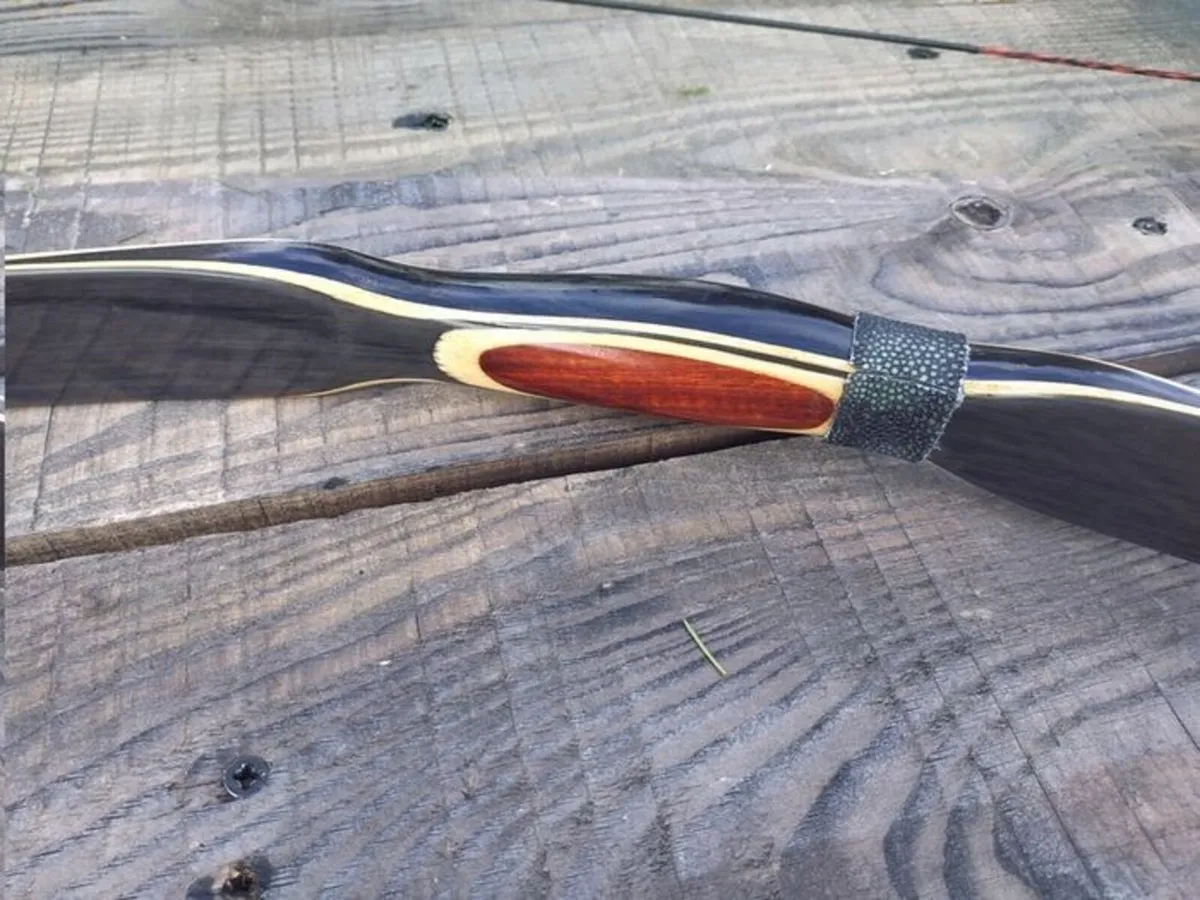 Archery Bow,  Horsebow  (20-30-40 LBS) + 3 arrows - Image 4