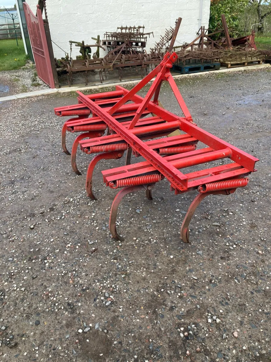 Heavy duty spring tine grubber - Image 2