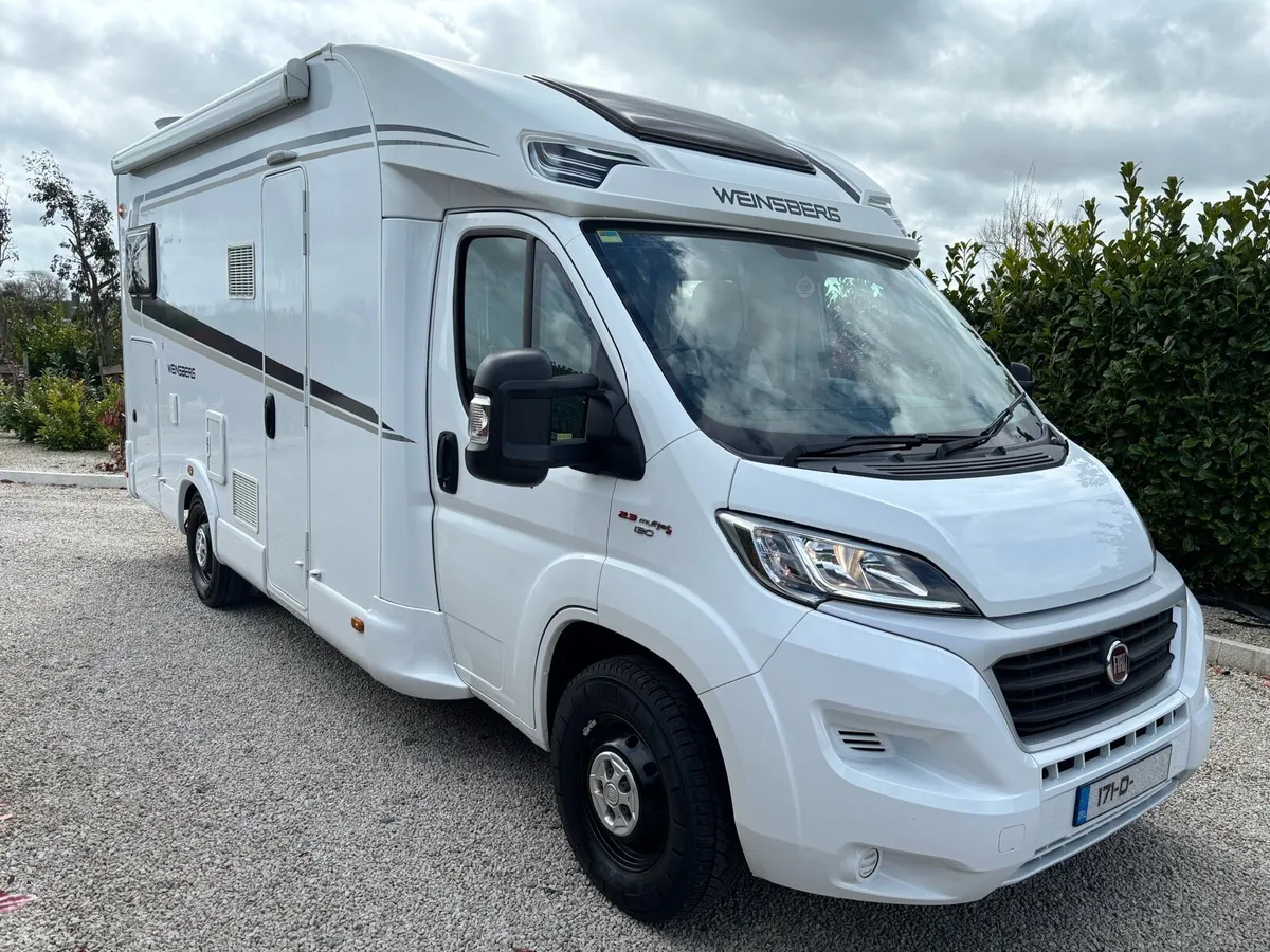 WEINSBERG CAROLOFT 650MGH 4x BERTH / LOW MILEAGE - Image 1