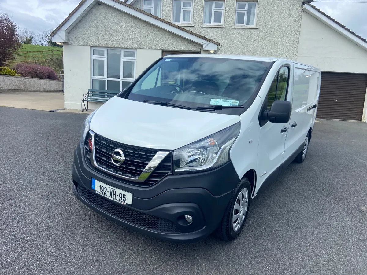 Nissan NV300 2019 Lwb twin Sliding doors - Image 2