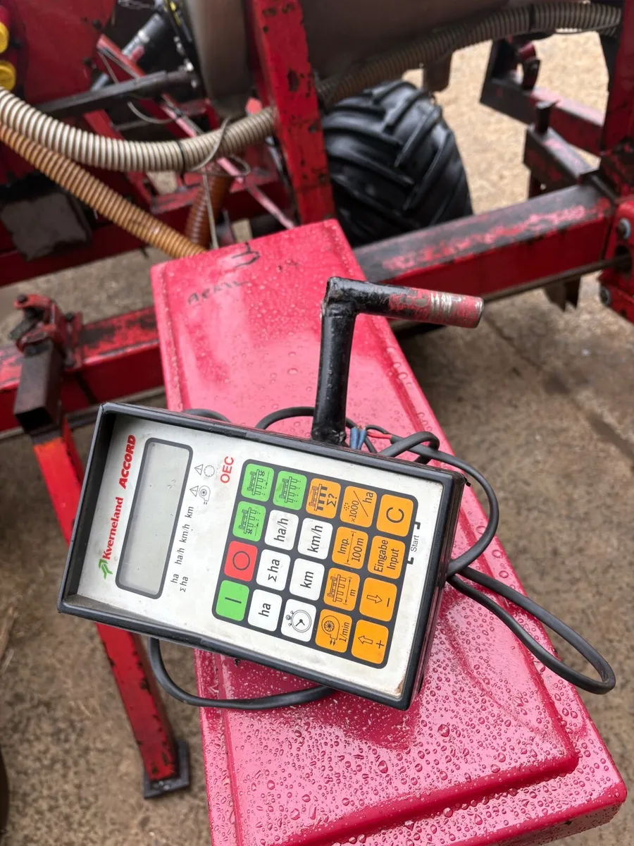 Accord 4 Row Maize Seeder - Image 3