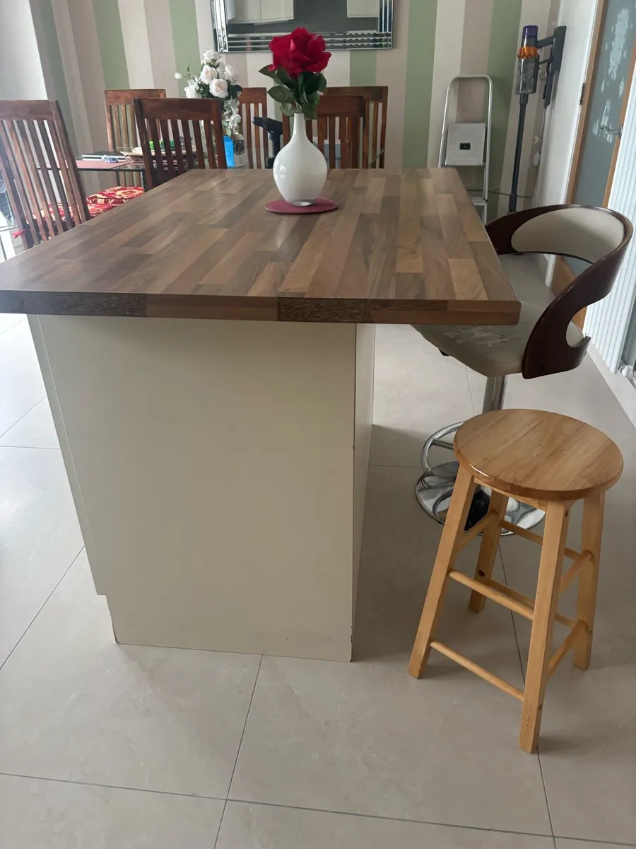 Breakfast table/portable Island kitchen - Image 3