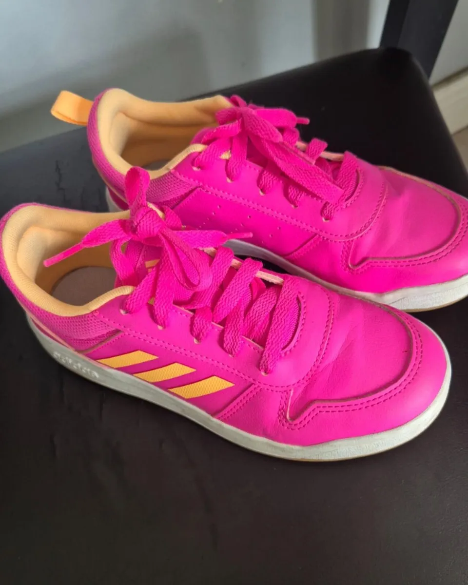 Girls runners - Image 1