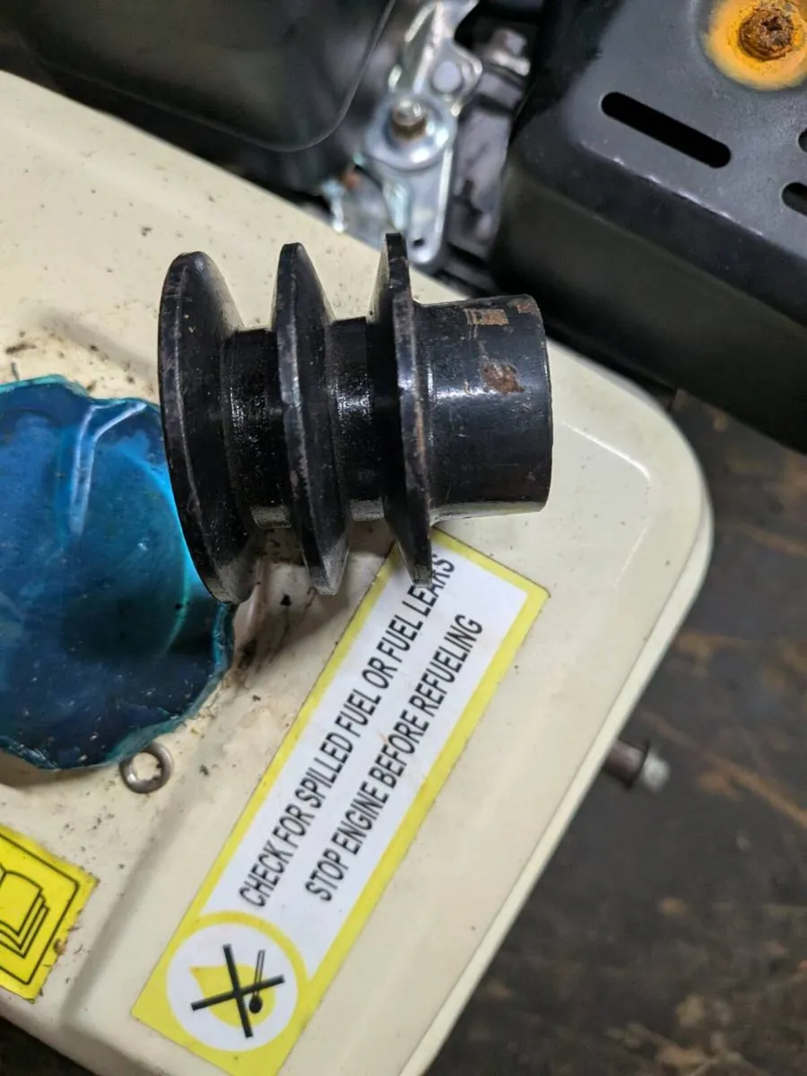 Log tongues - Image 4