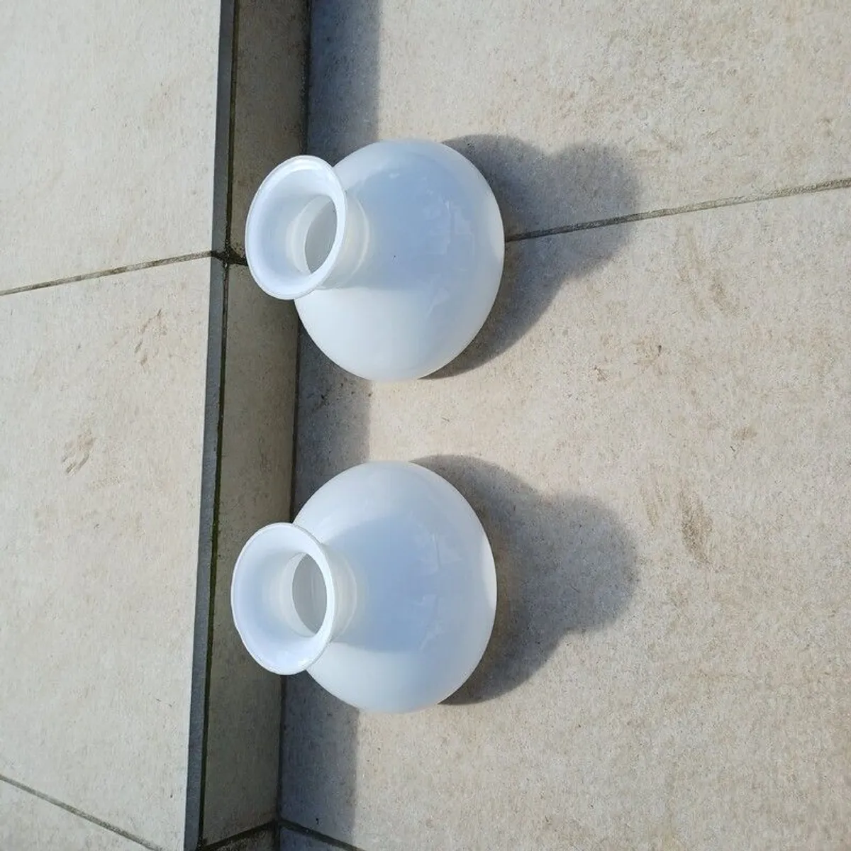 Heavy brass chandelier and garden lantern antique style - Image 3