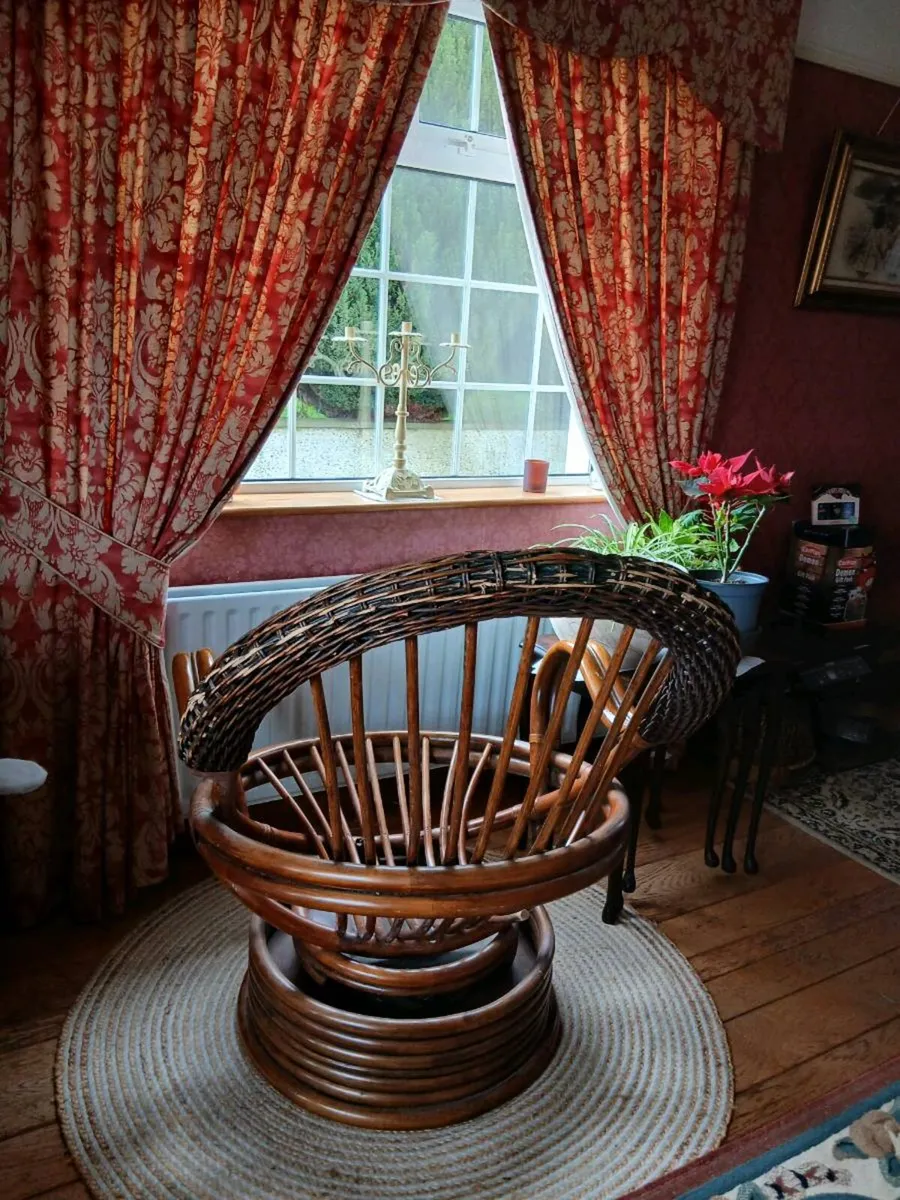 Swivel Chair - Image 1