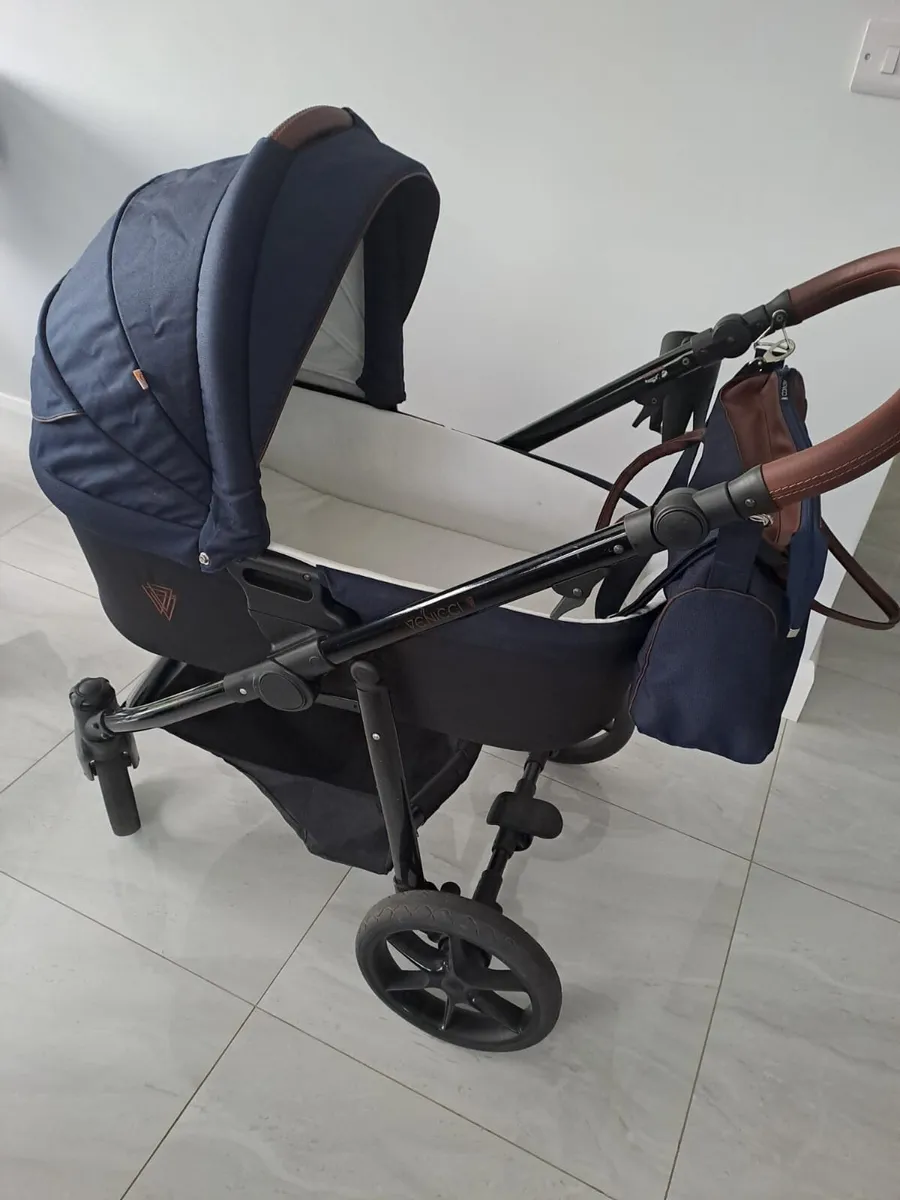 Venicci Travel System - Image 3