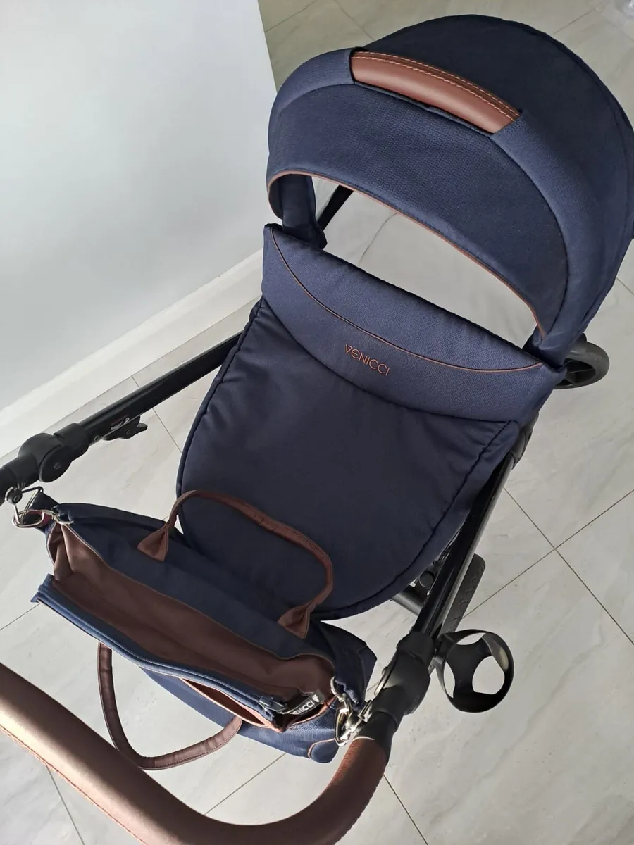 Venicci Travel System - Image 4