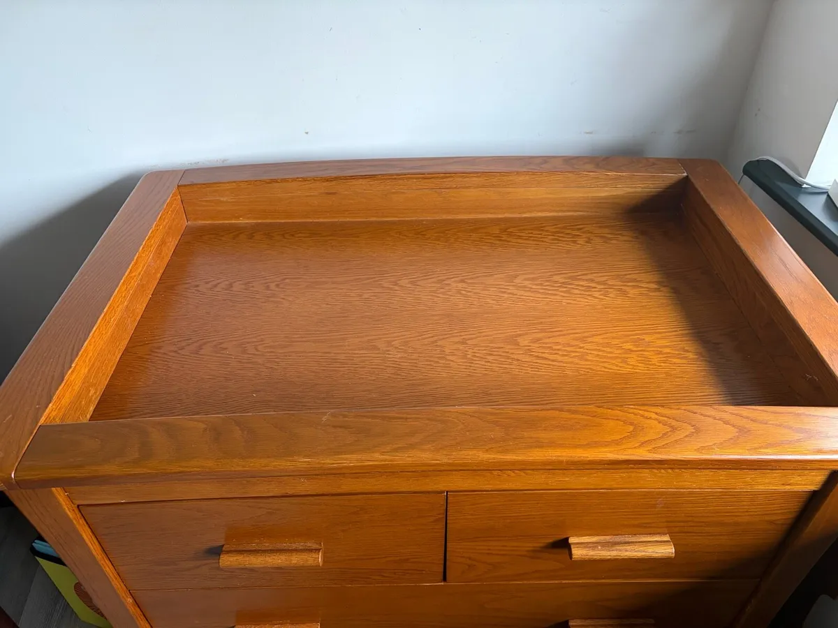 Dresser - Image 2