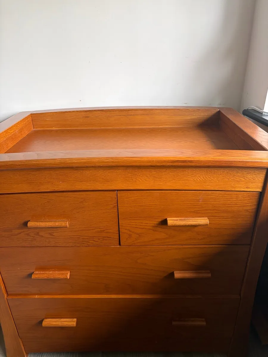 Dresser - Image 1